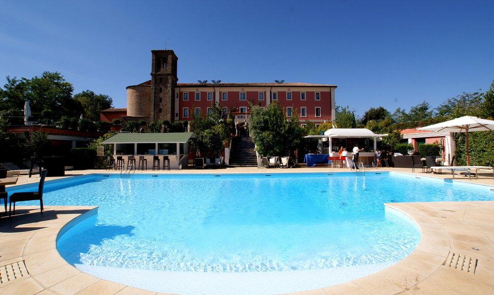 Monte Del Re Hotell Dozza Eksteriør bilde